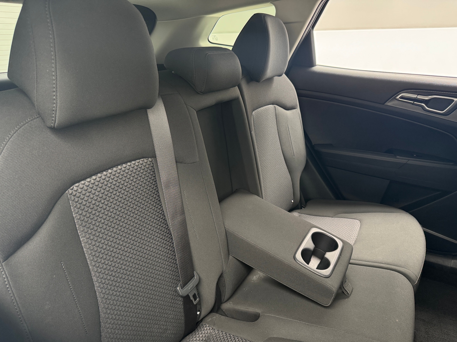 Thumbnail: 2025 Kia Sportage - 6