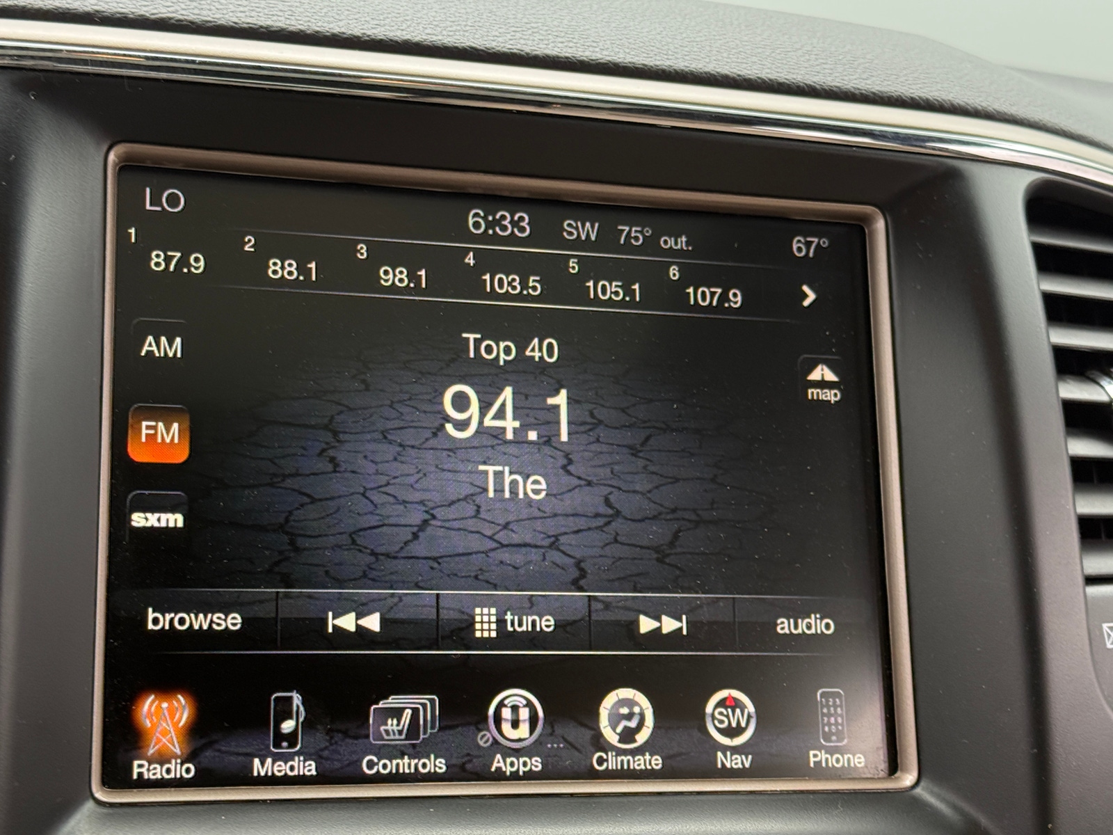 Thumbnail: 2017 Jeep Grand Cherokee - 4