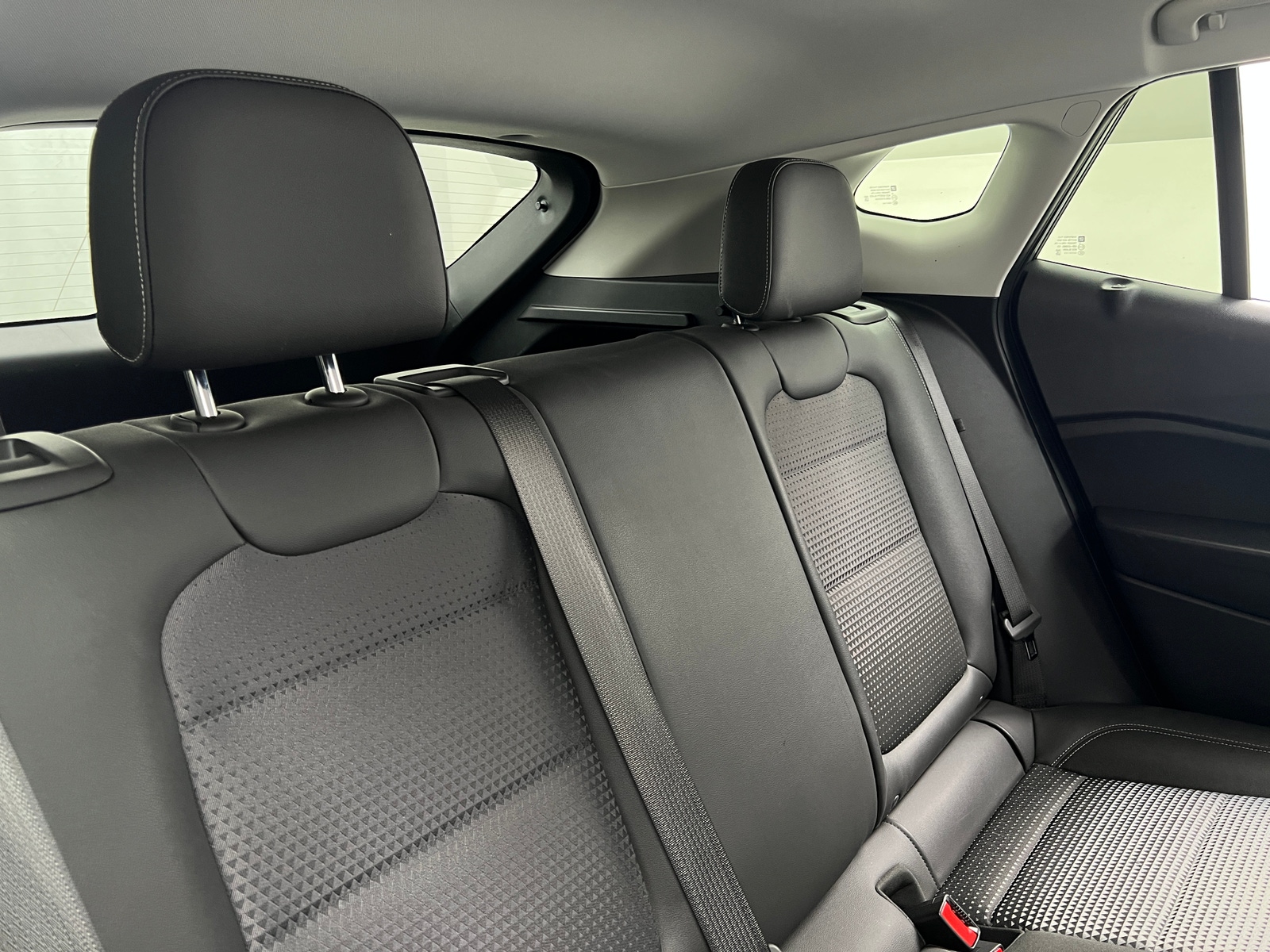 Thumbnail: 2025 Chevrolet Trax - 6