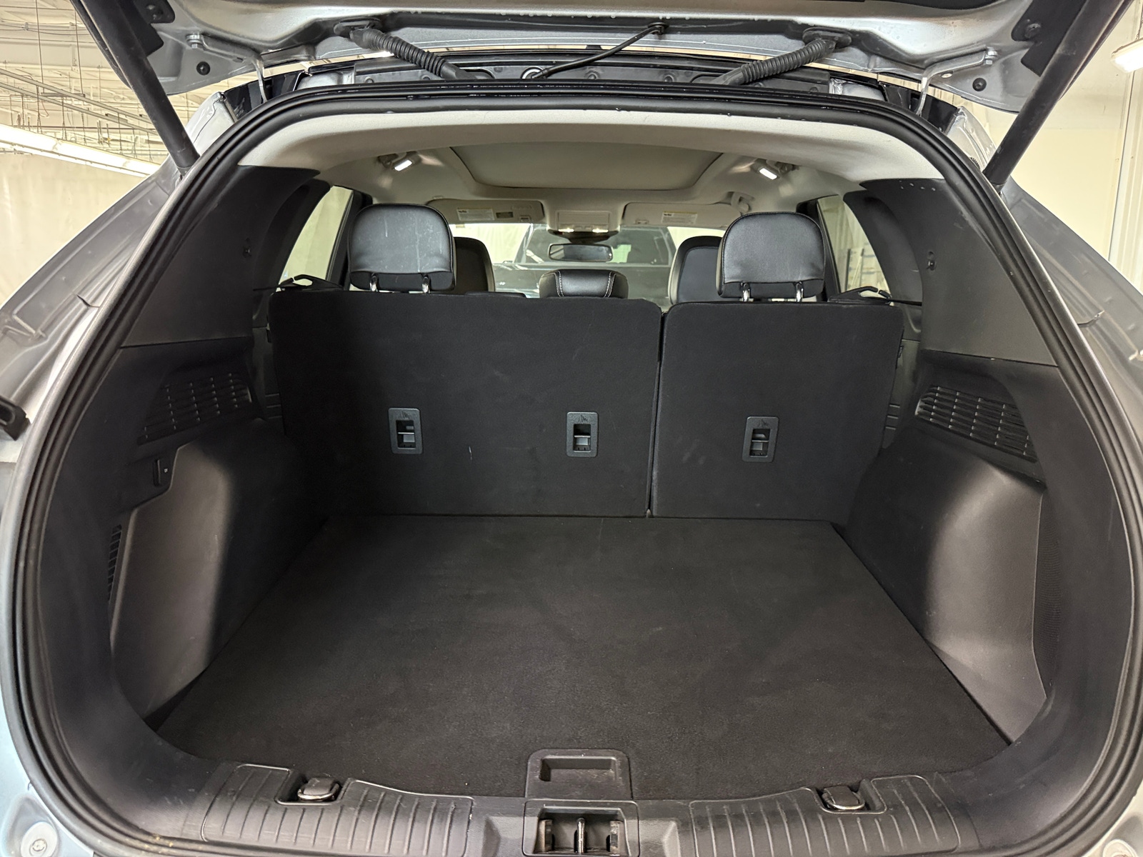 Thumbnail: 2022 Ford Escape - 6