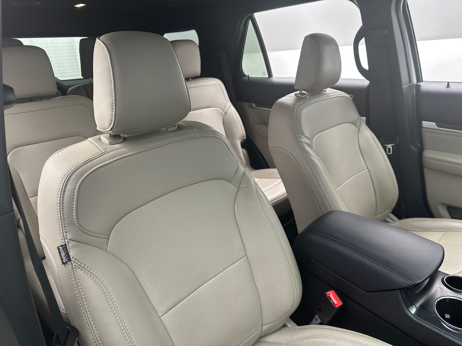 Thumbnail: 2019 Ford Explorer - 5