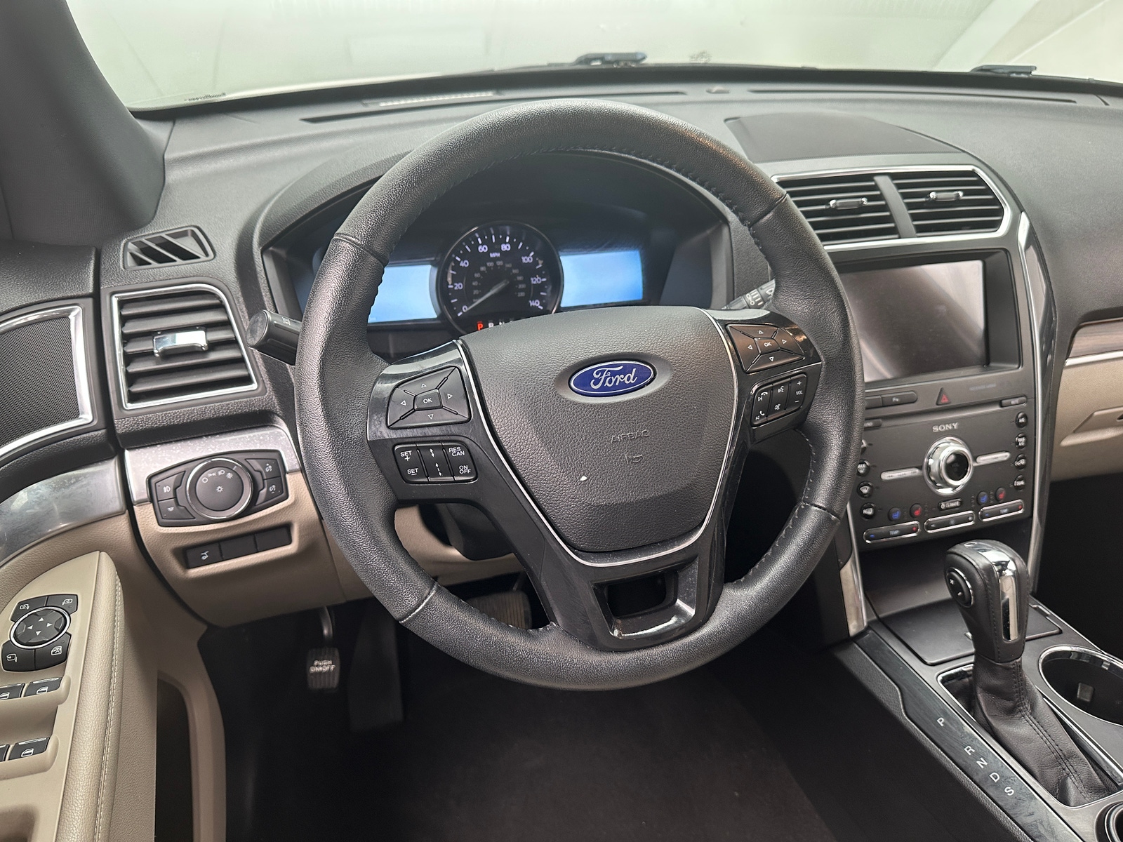 Thumbnail: 2019 Ford Explorer - 4