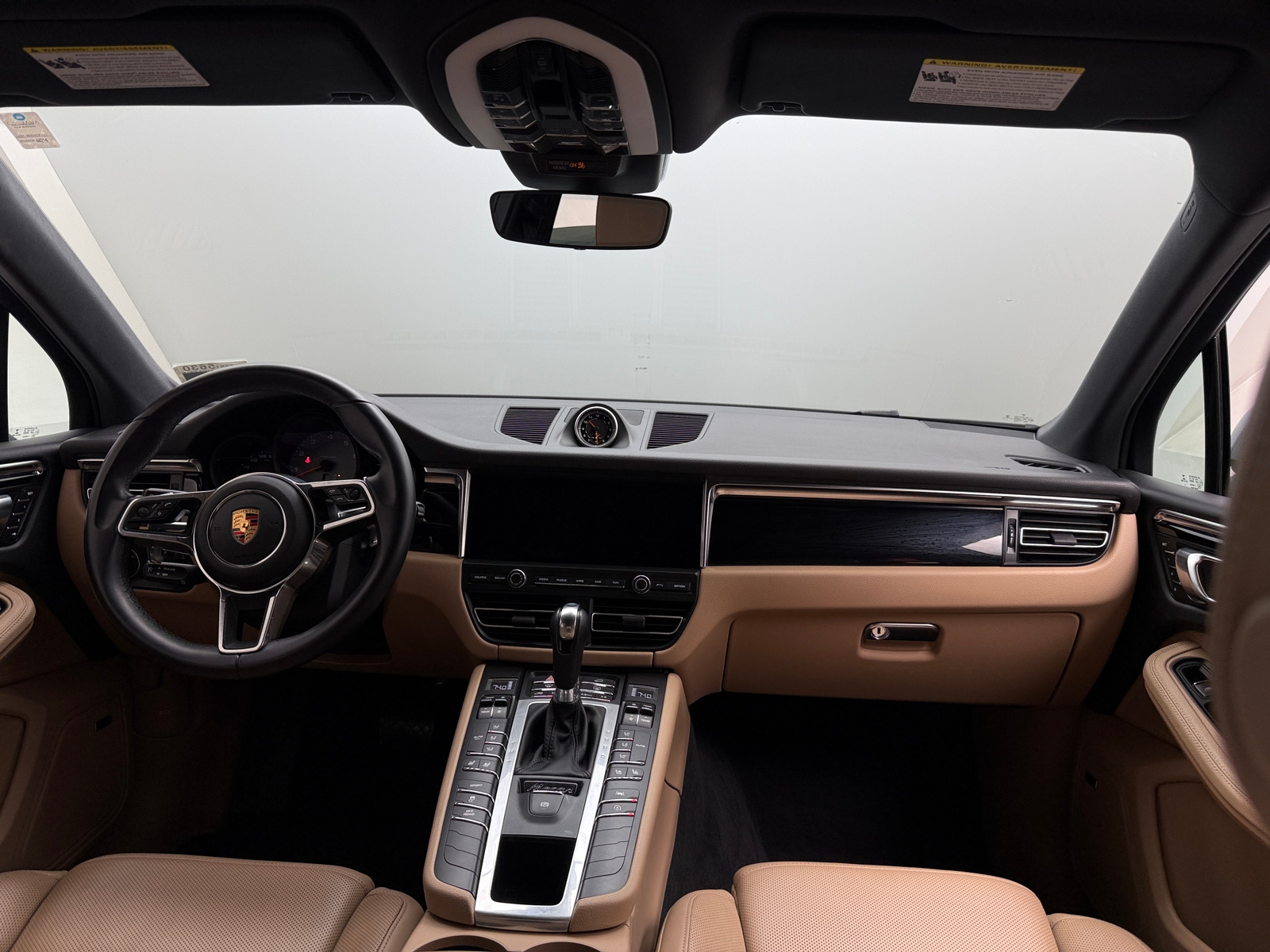 Thumbnail: 2020 Porsche Macan - 2