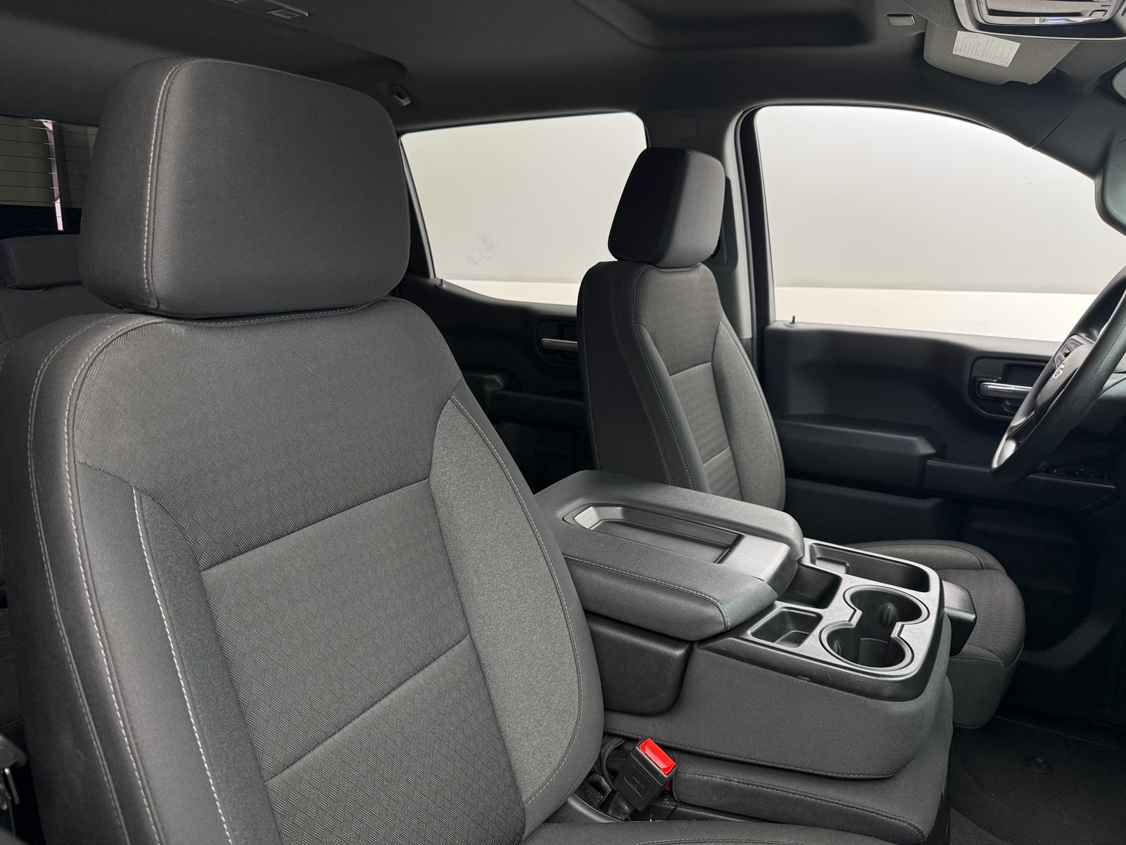 Thumbnail: 2025 Chevrolet Silverado 1500 - 2