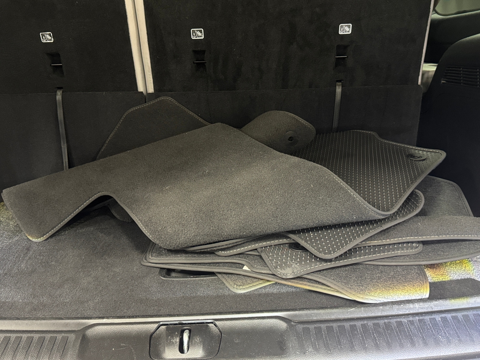 Thumbnail: 2025 Jeep Wagoneer - 6