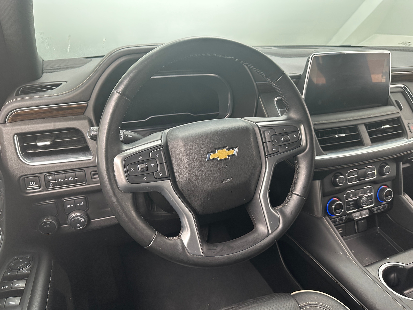 Thumbnail: 2023 Chevrolet Suburban - 4