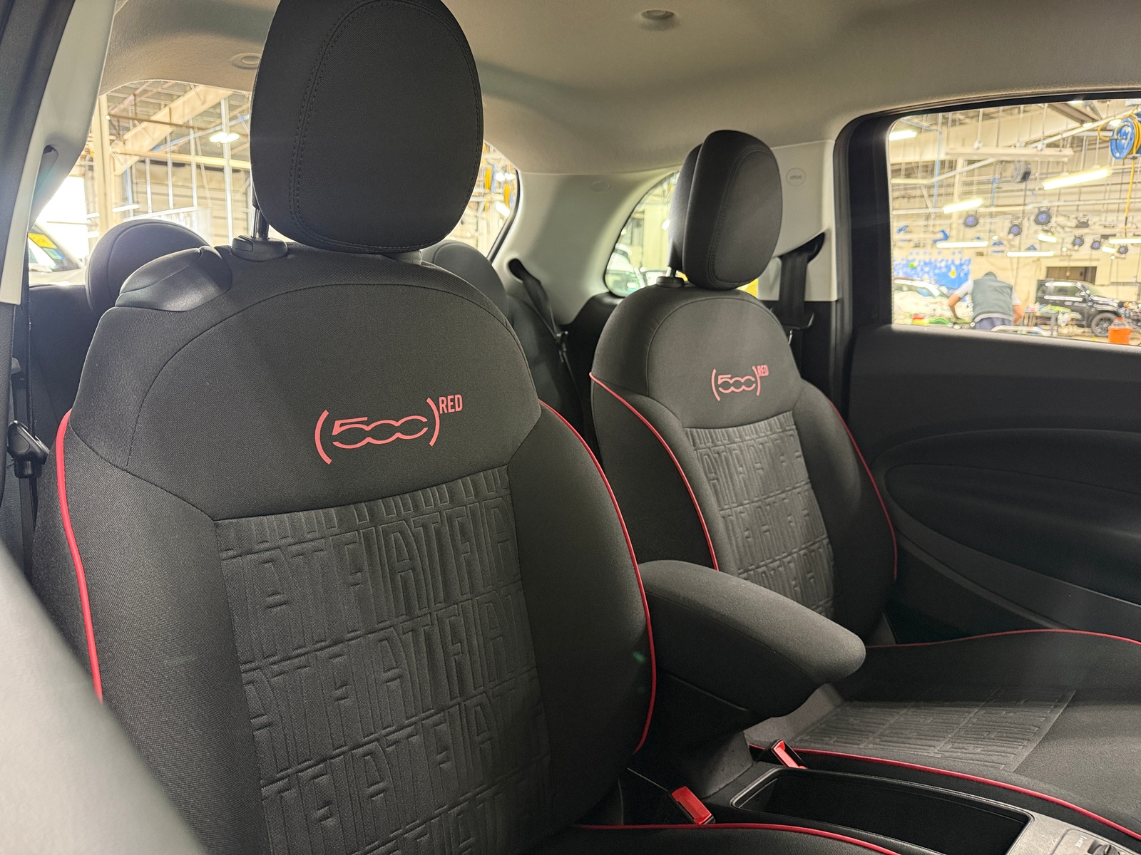 Thumbnail: 2024 Fiat 500e - 2