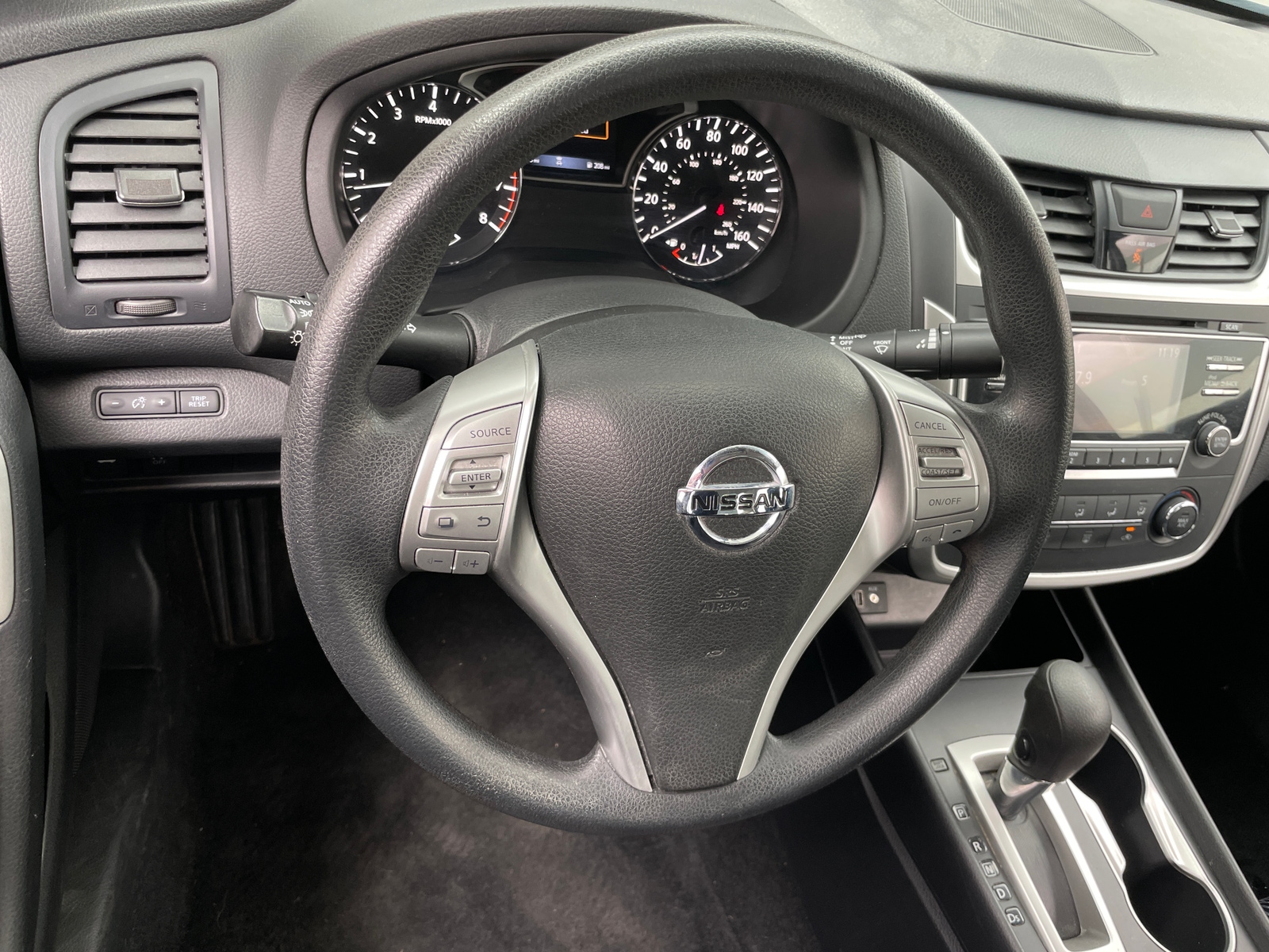 Thumbnail: 2018 Nissan Altima - 5