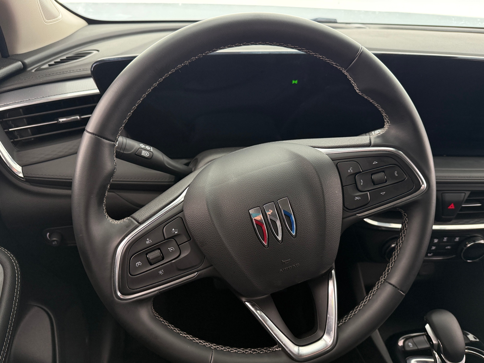 Thumbnail: 2025 Buick Encore GX - 4