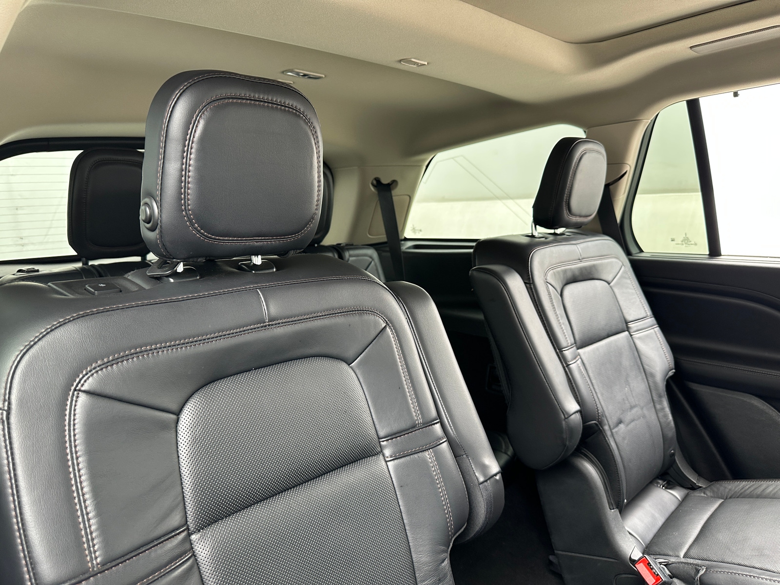 Thumbnail: 2020 Lincoln Aviator - 5