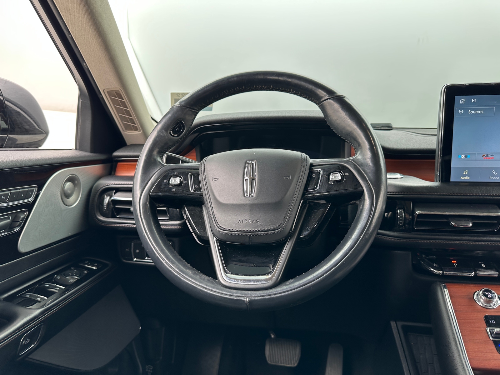 Thumbnail: 2020 Lincoln Aviator - 4