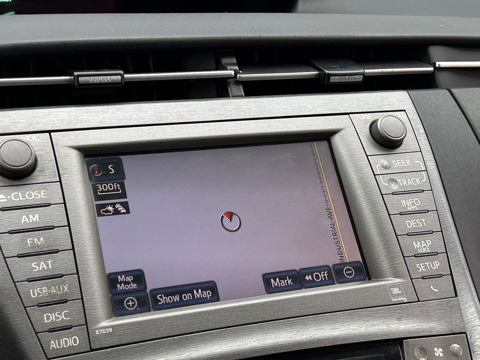 Thumbnail: 2014 Toyota Prius - 4