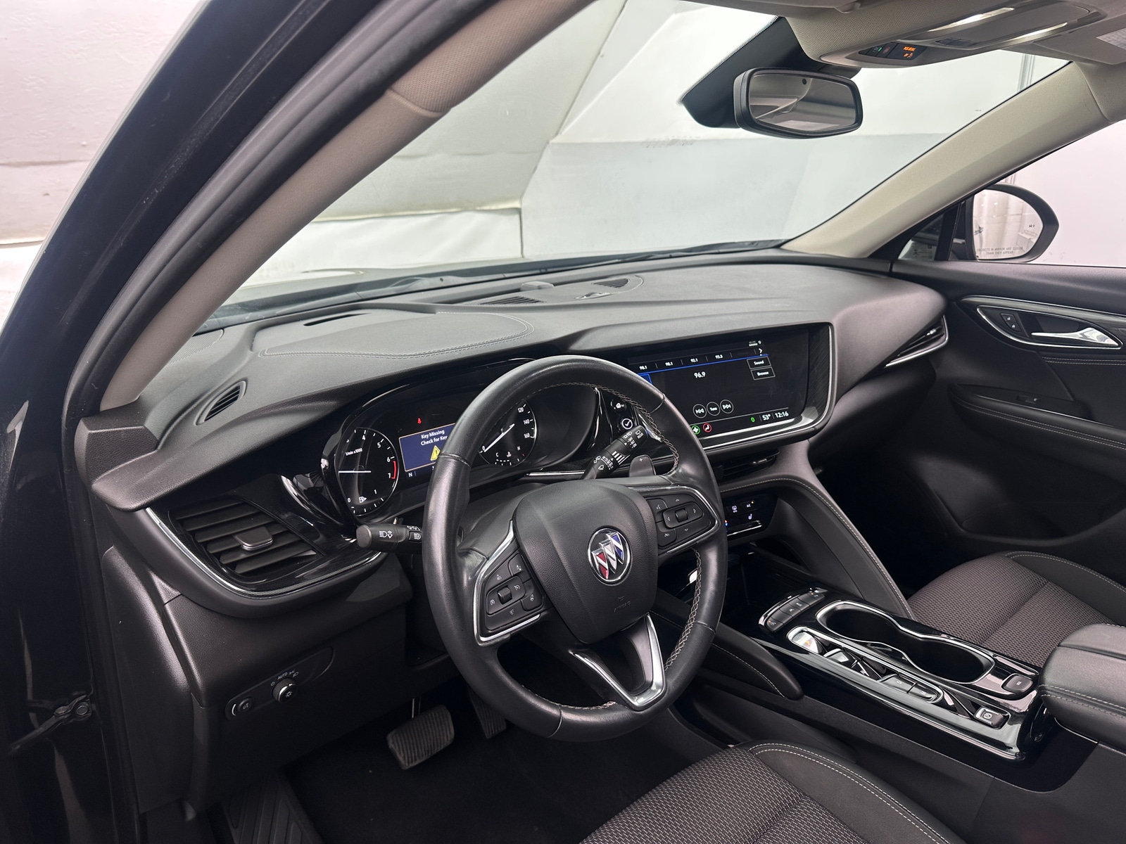 Thumbnail: 2022 Buick Envision - 3