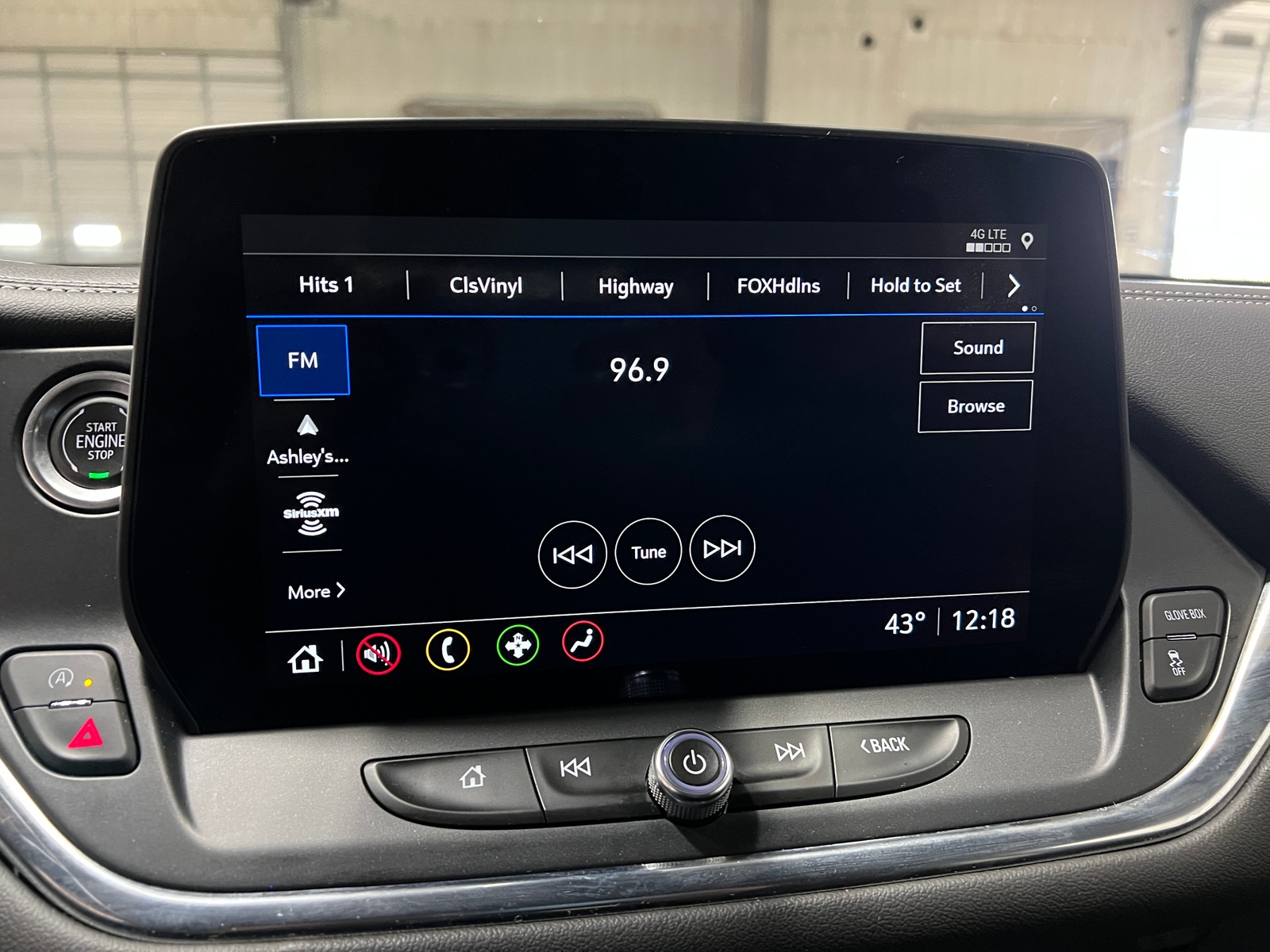 Thumbnail: 2023 Chevrolet Blazer - 4