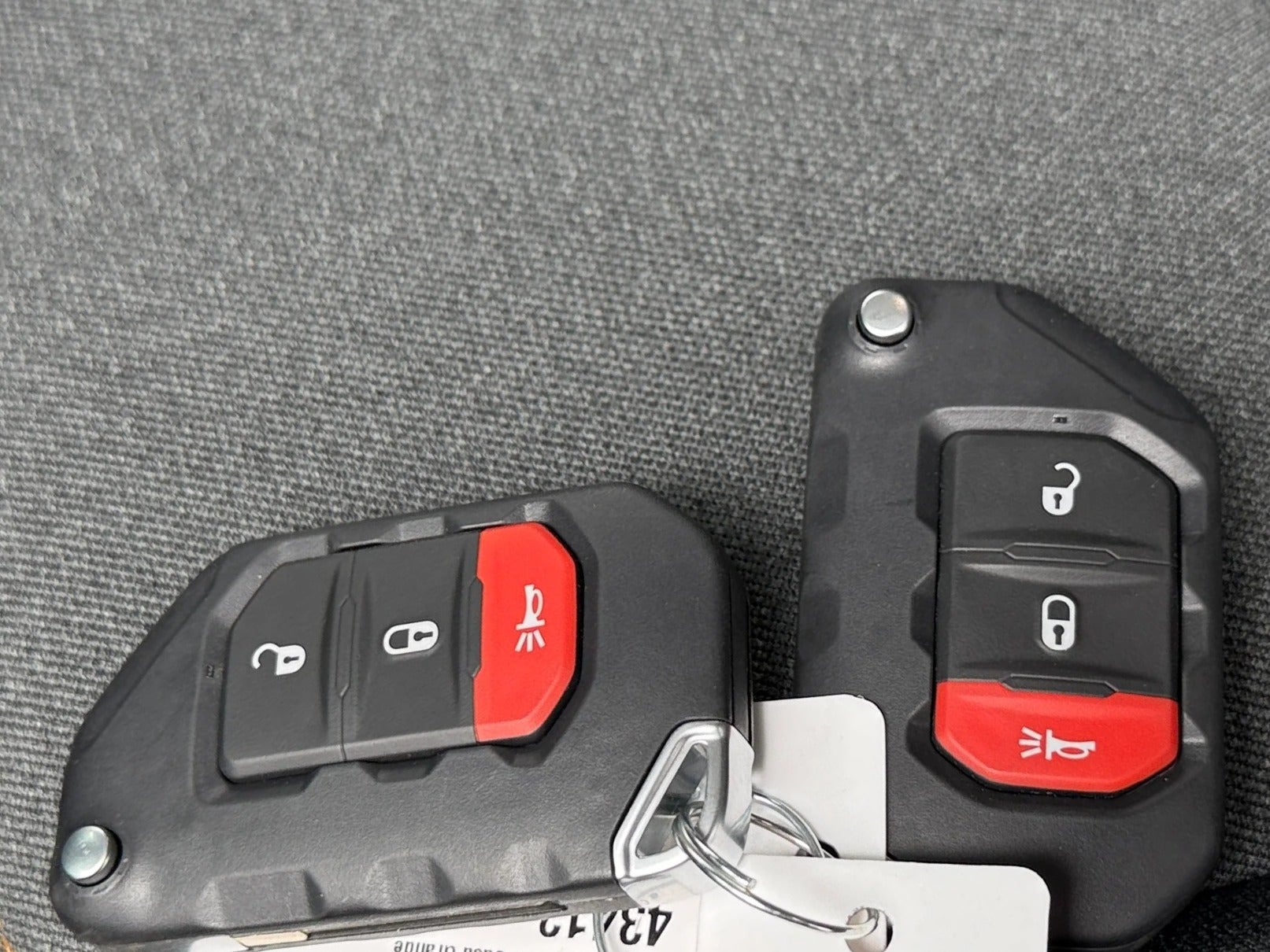 2026 Jeep Wrangler 2-Door Sport - Photo 9