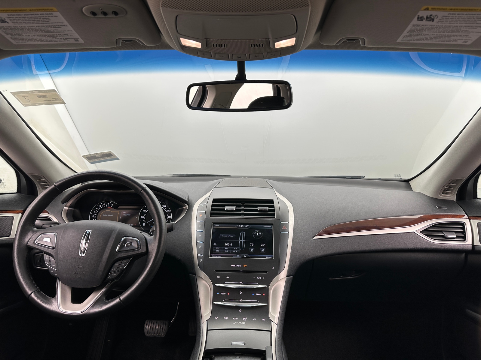 Thumbnail: 2016 Lincoln MKZ - 2