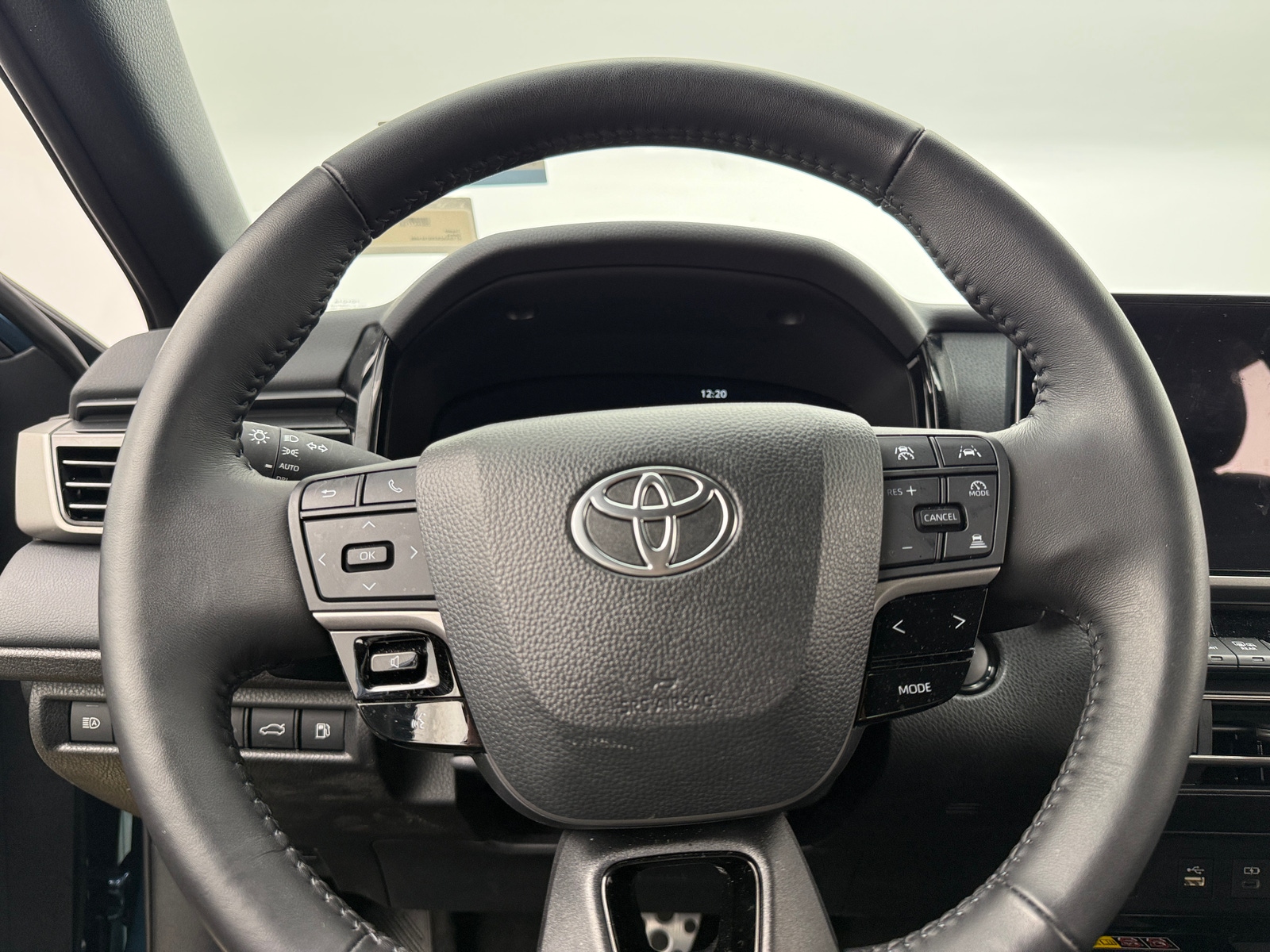 Thumbnail: 2025 Toyota Camry - 4