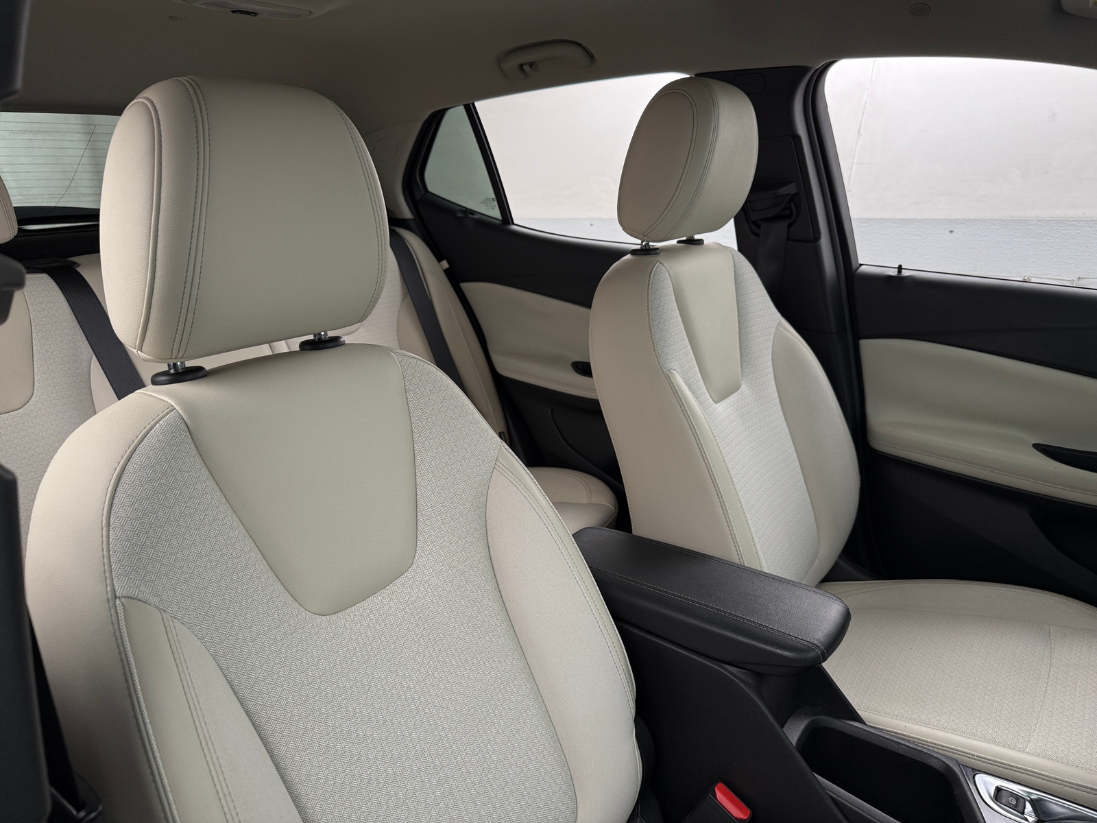 Thumbnail: 2021 Buick Encore GX - 2