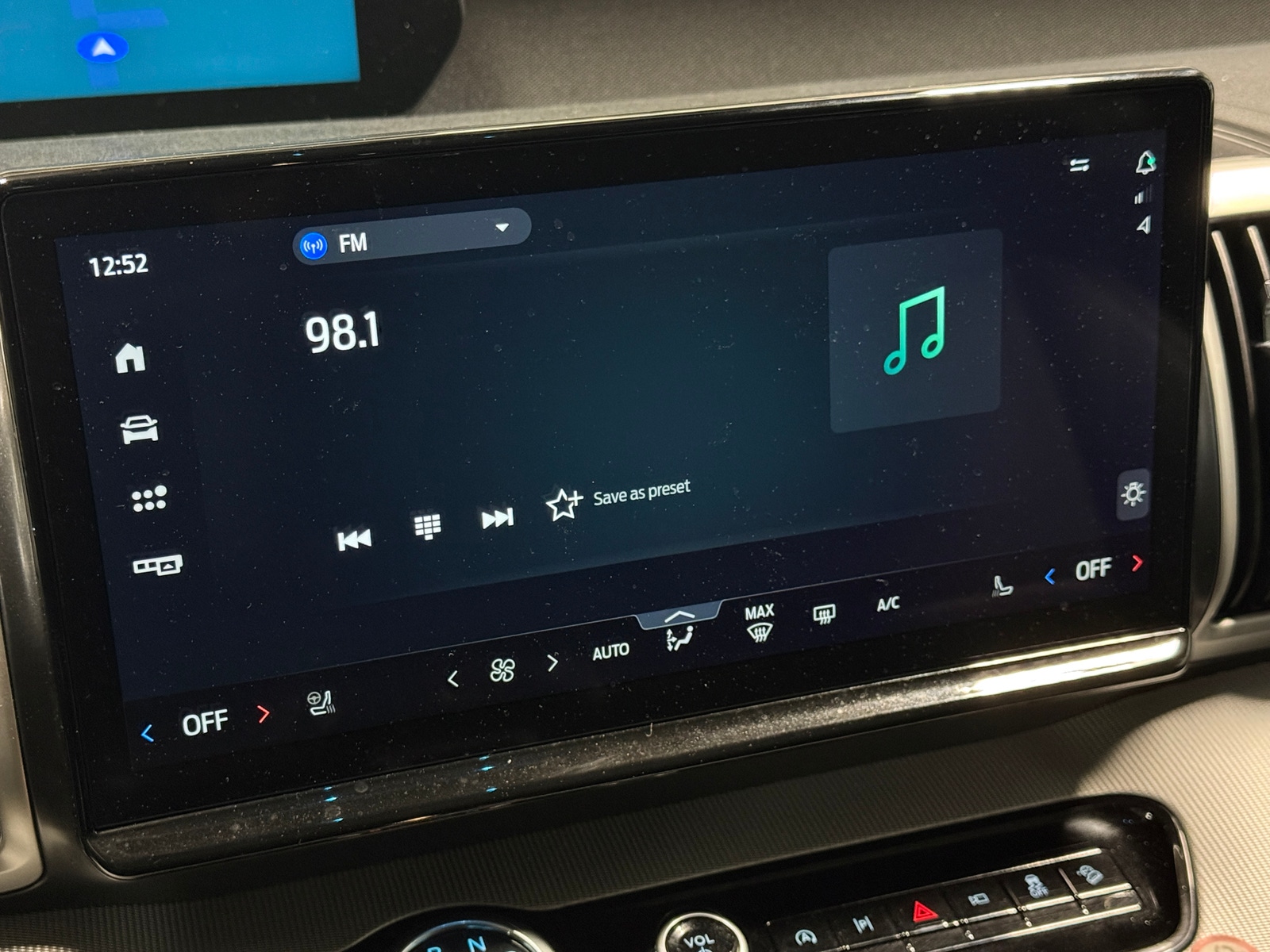 Thumbnail: 2025 Ford Expedition MAX - 4