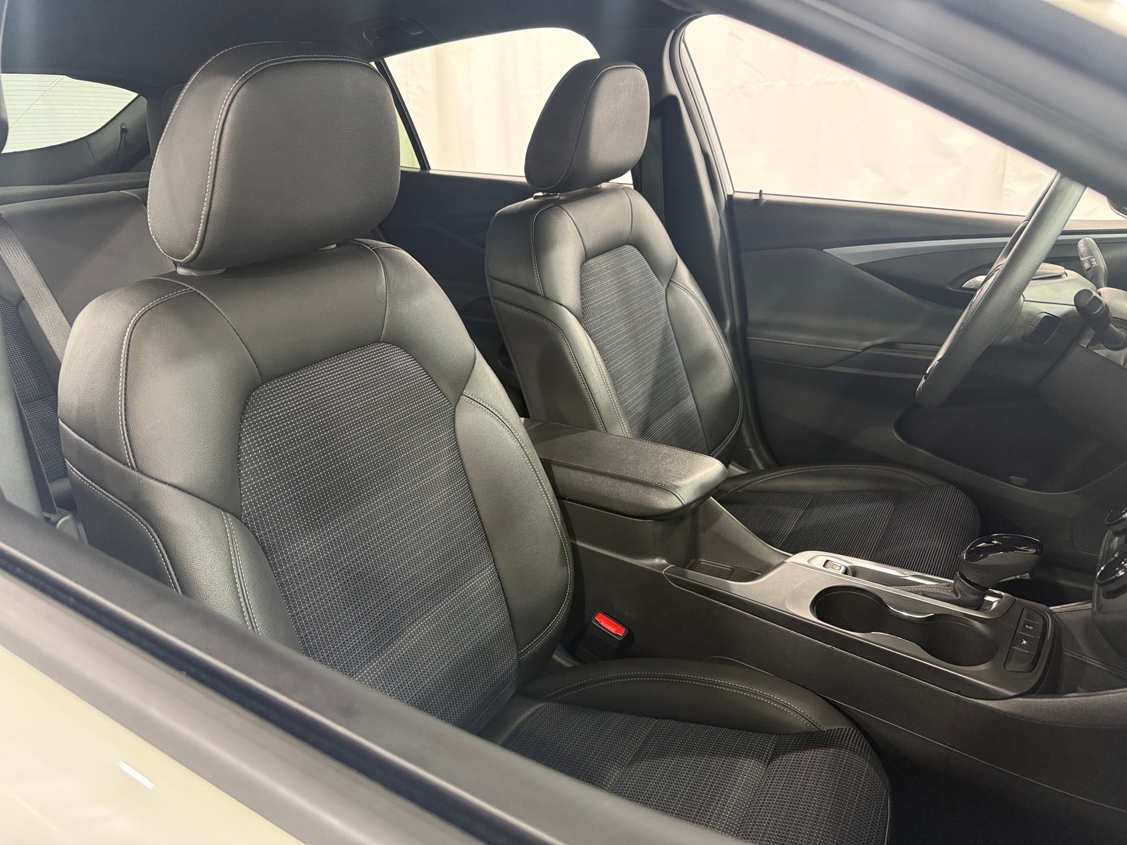 Thumbnail: 2025 Buick Envista - 2