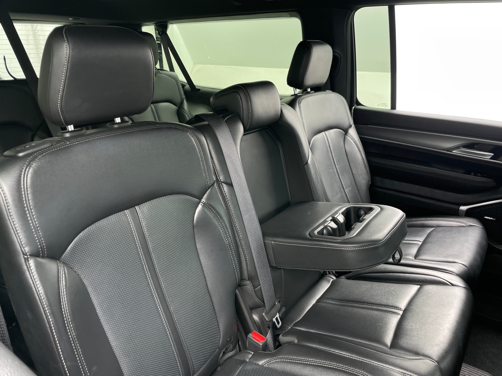 Thumbnail: 2025 Jeep Wagoneer - 5