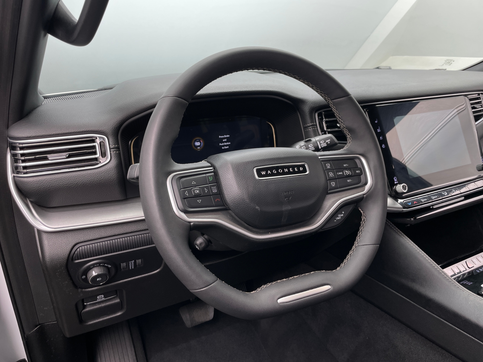 Thumbnail: 2025 Jeep Wagoneer - 4