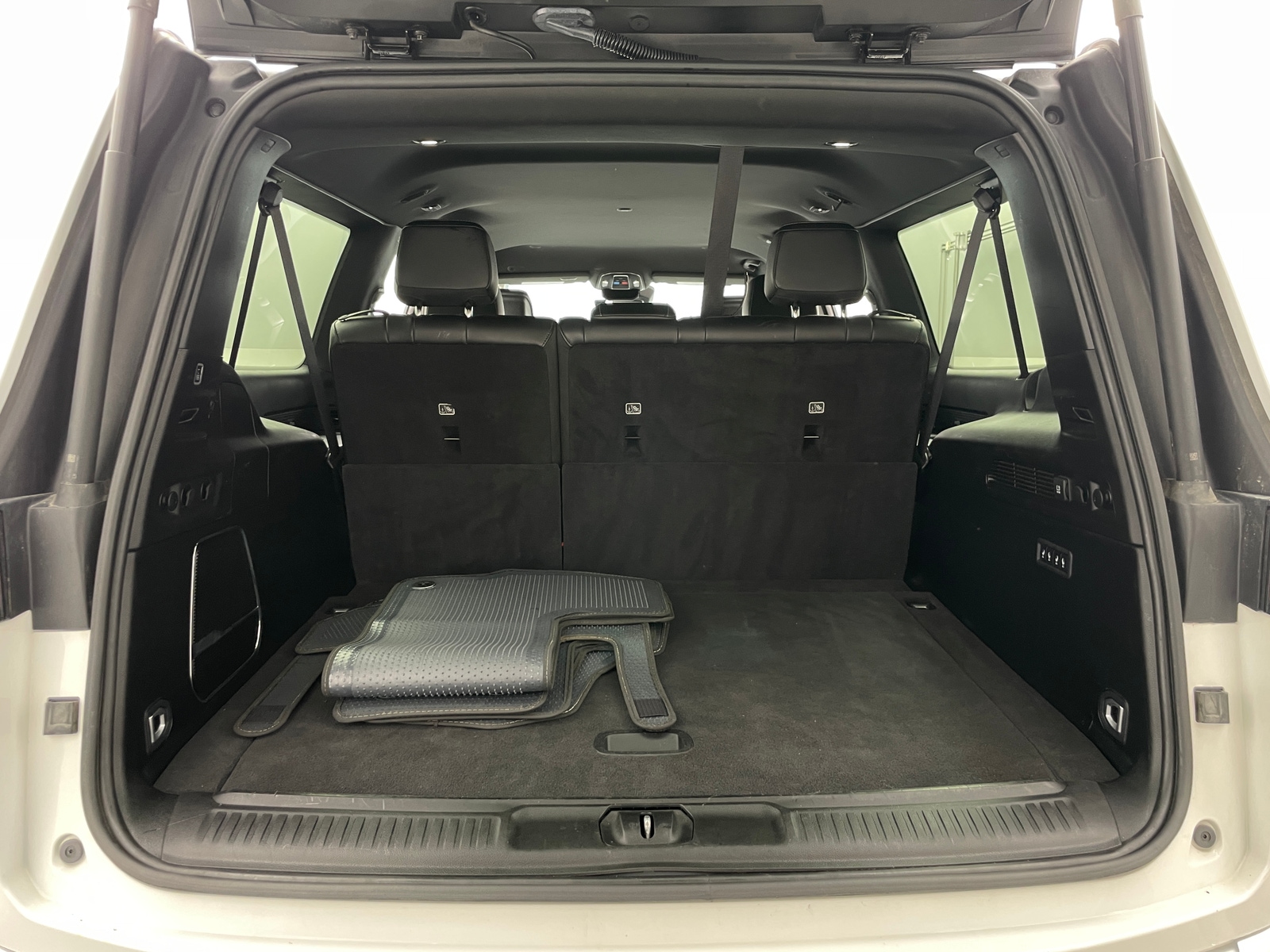 Thumbnail: 2025 Jeep Wagoneer - 6