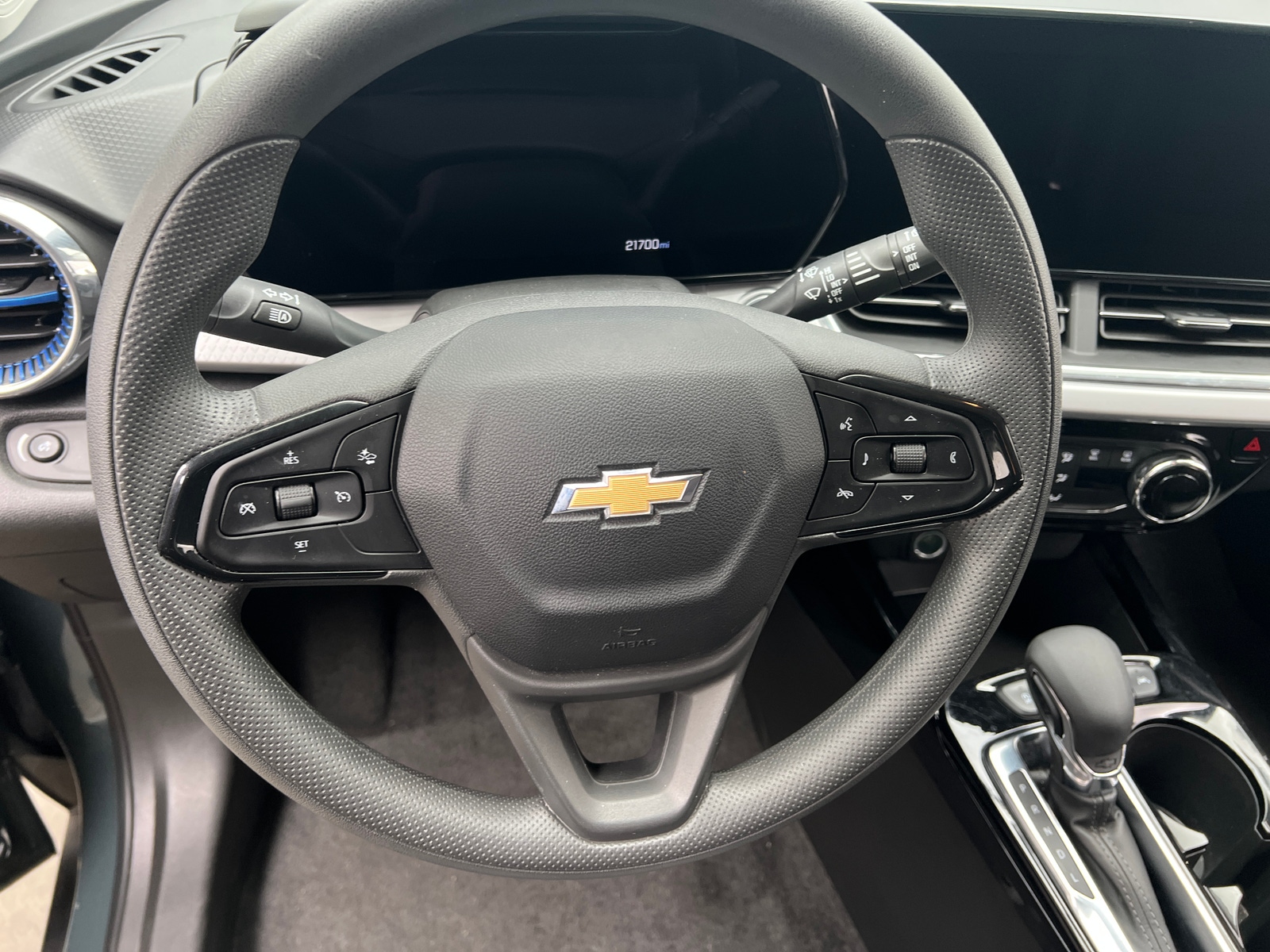 Thumbnail: 2025 Chevrolet Trax - 5