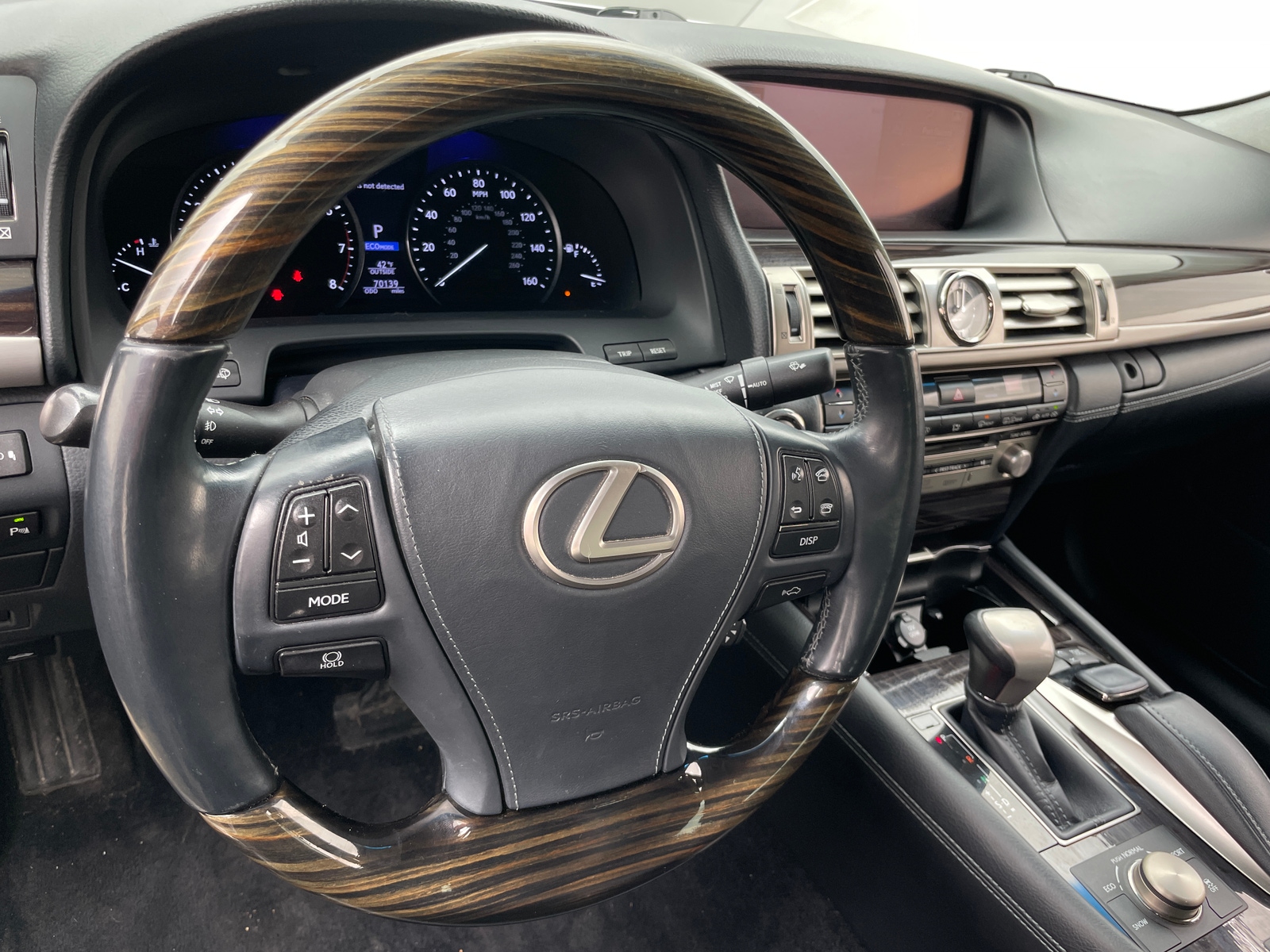 Thumbnail: 2015 Lexus LS - 4