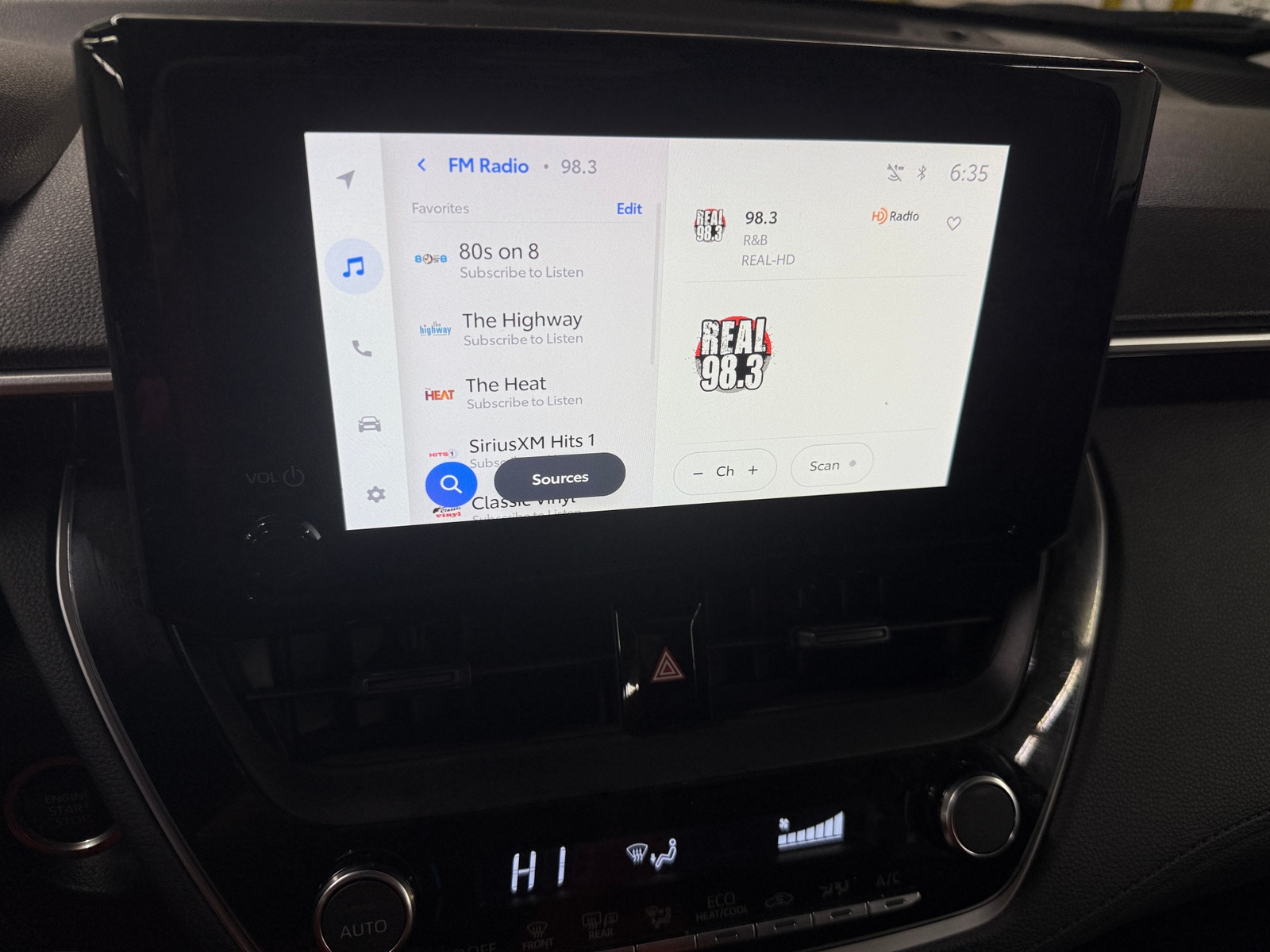 Thumbnail: 2023 Toyota Corolla Cross - 4