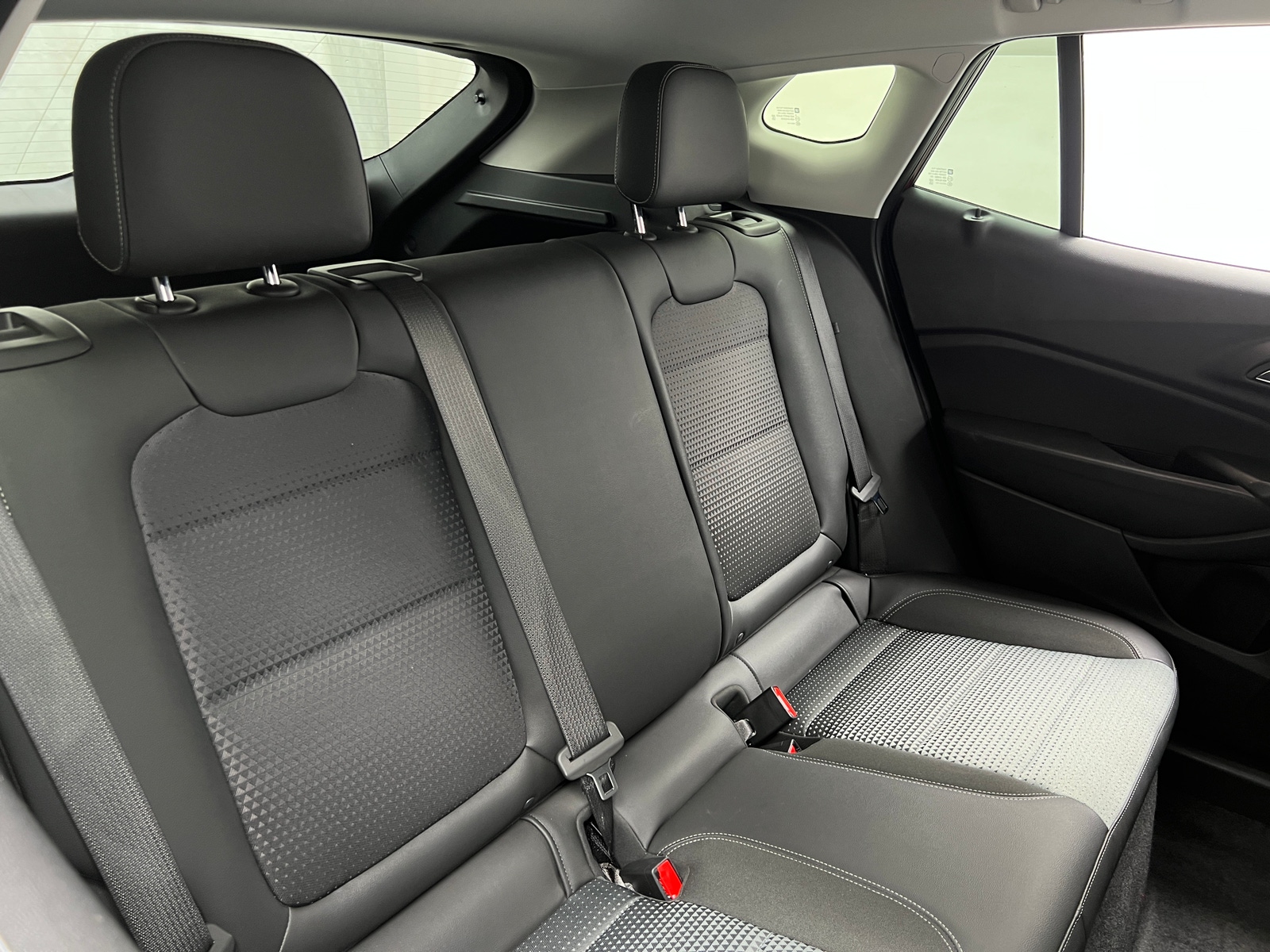 Thumbnail: 2025 Chevrolet Trax - 6