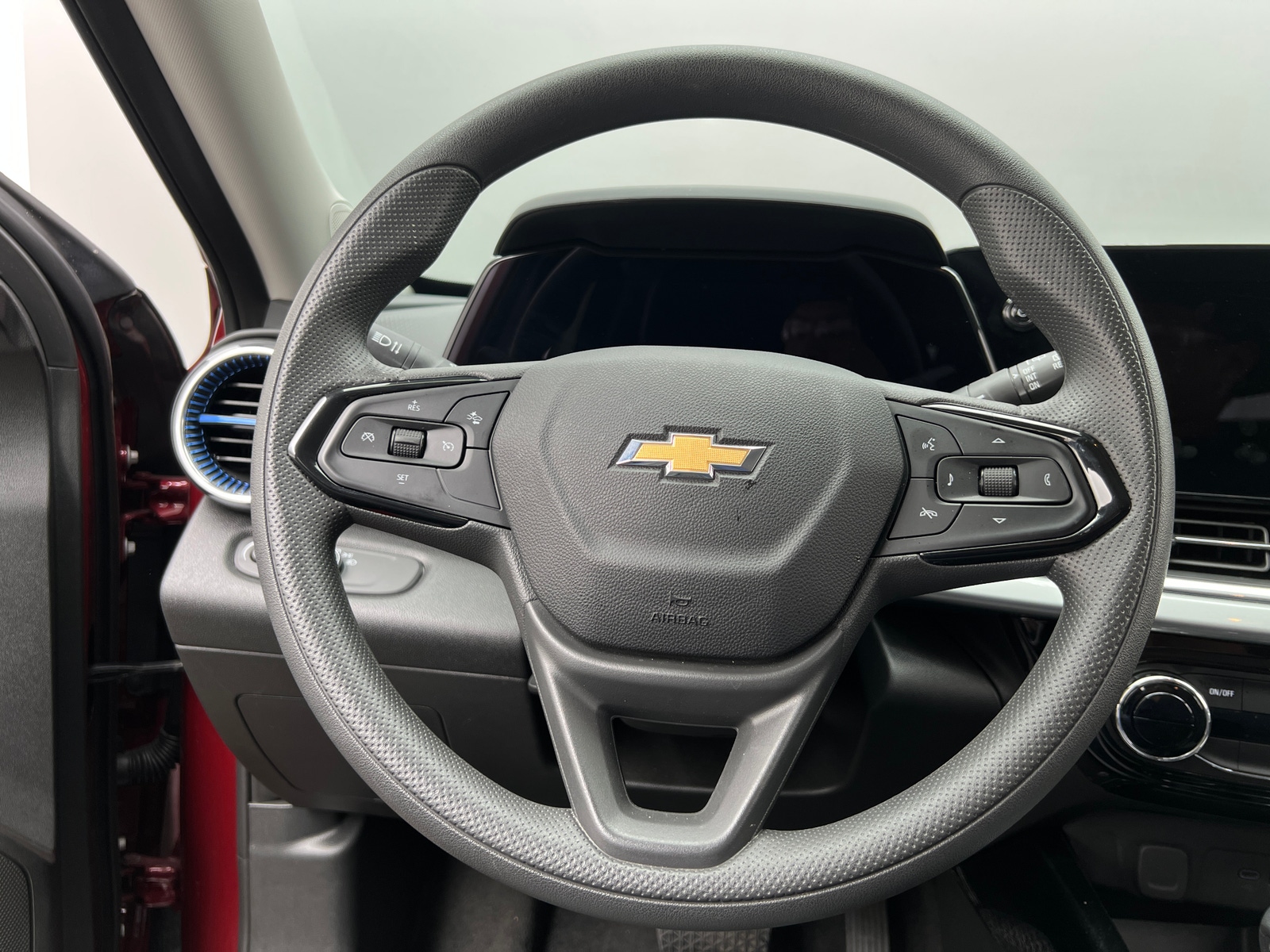 Thumbnail: 2025 Chevrolet Trax - 5