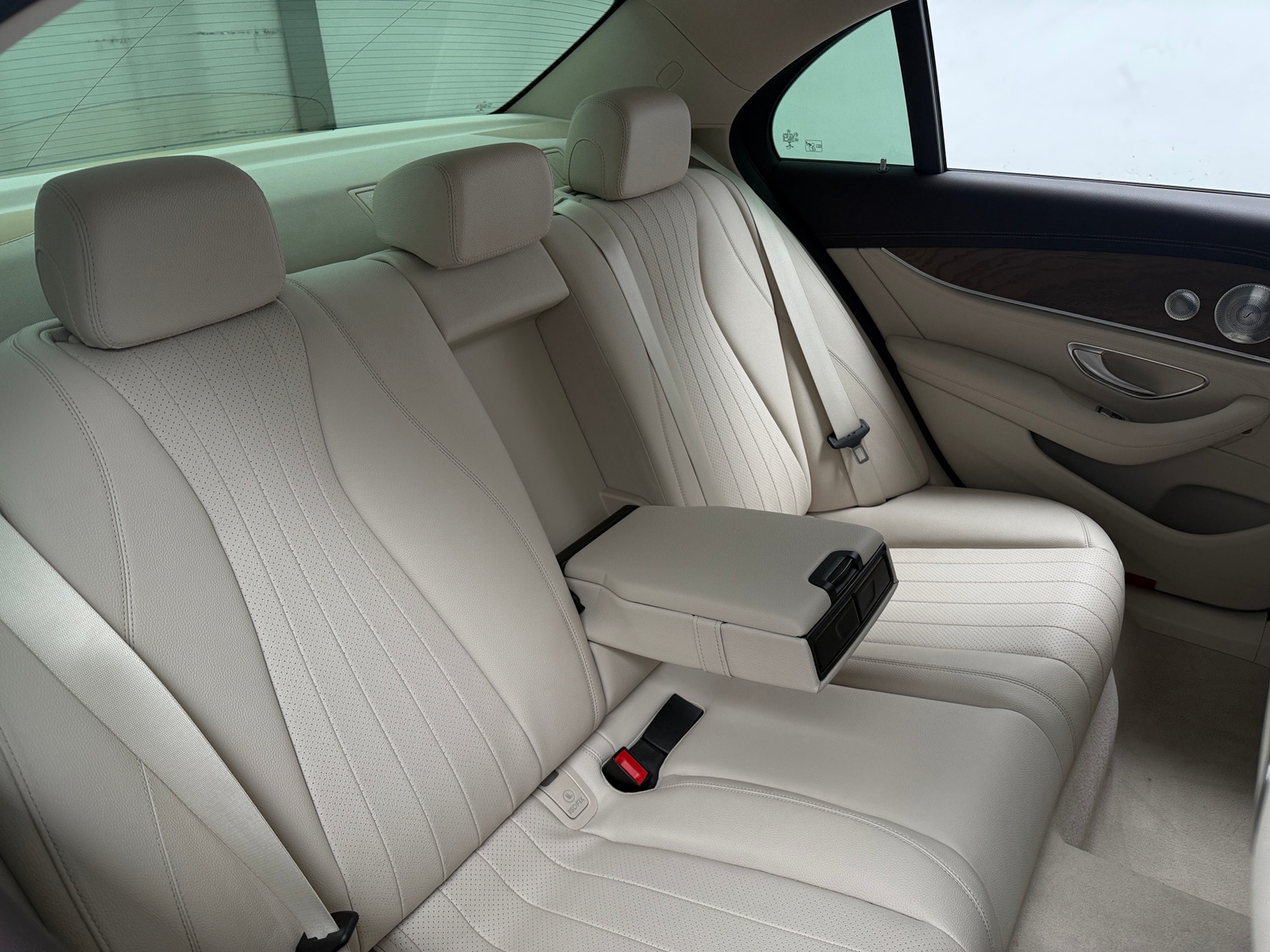 Thumbnail: 2018 Mercedes-Benz E-Class - 5