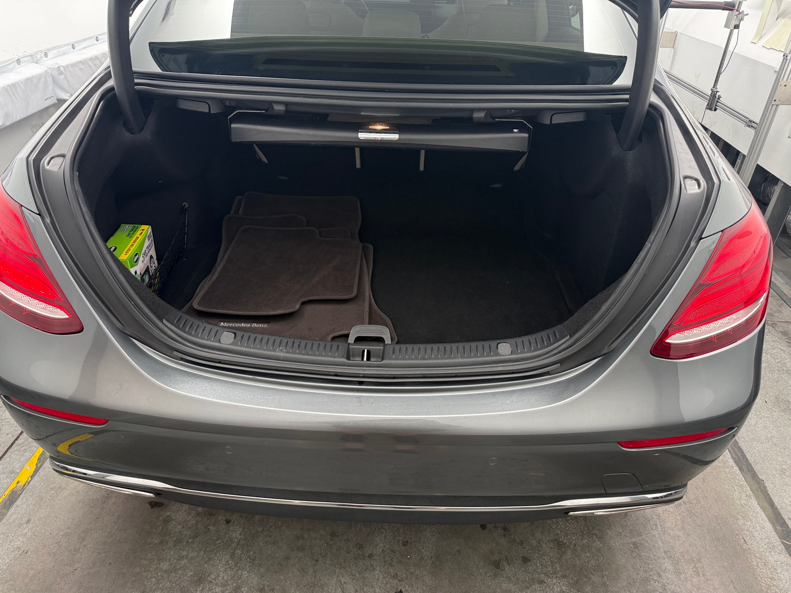 Thumbnail: 2018 Mercedes-Benz E-Class - 6