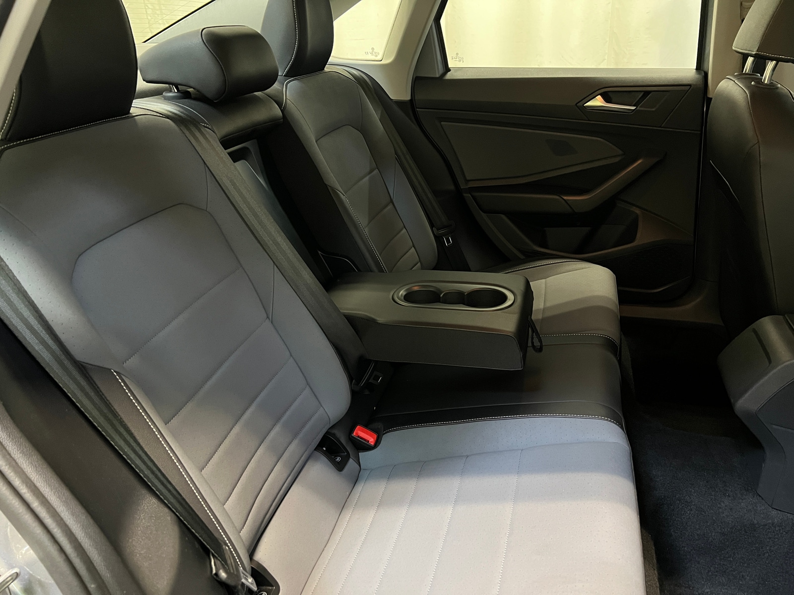 Thumbnail: 2025 Volkswagen Jetta - 5