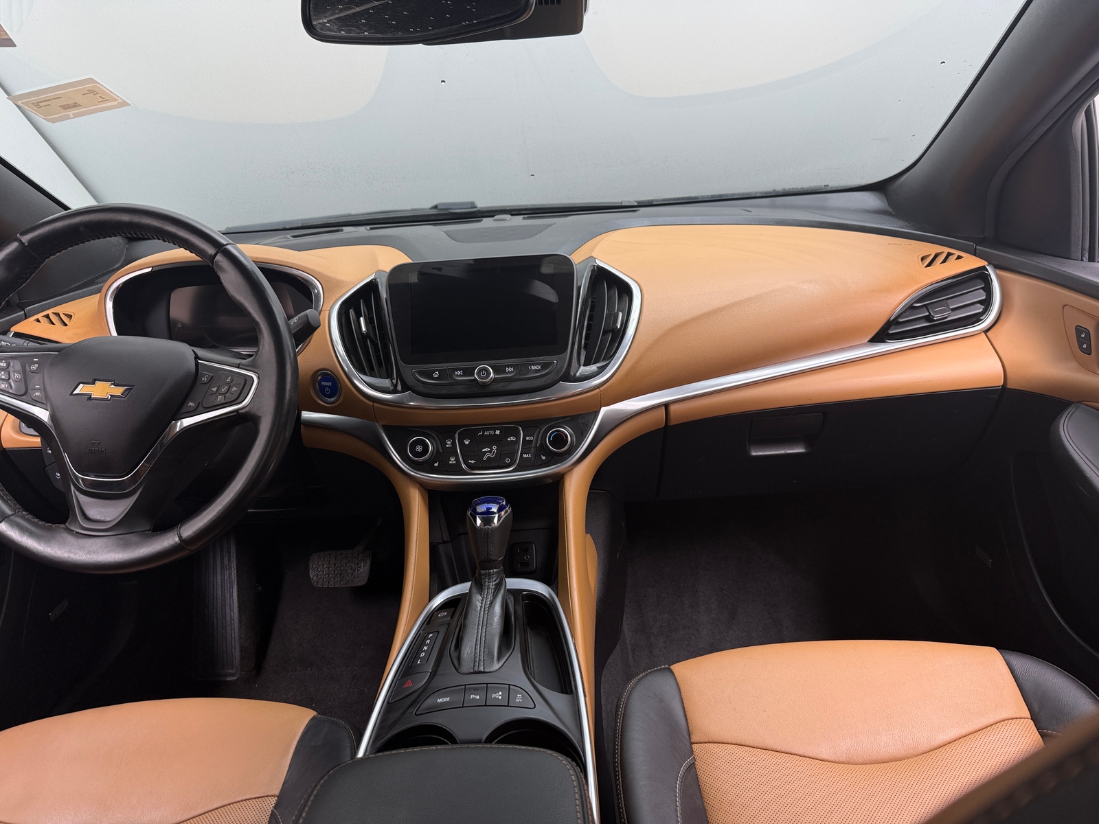 Thumbnail: 2017 Chevrolet Volt - 2