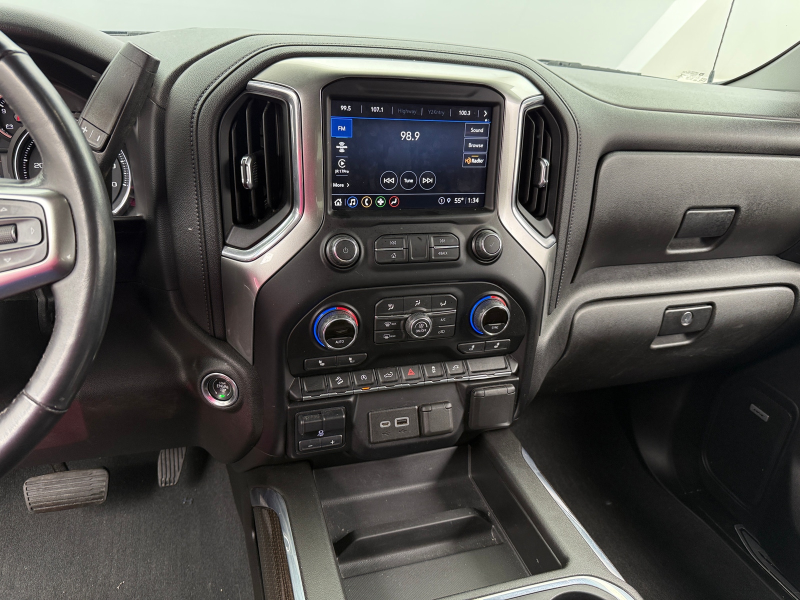 Thumbnail: 2021 Chevrolet Silverado 1500 - 4