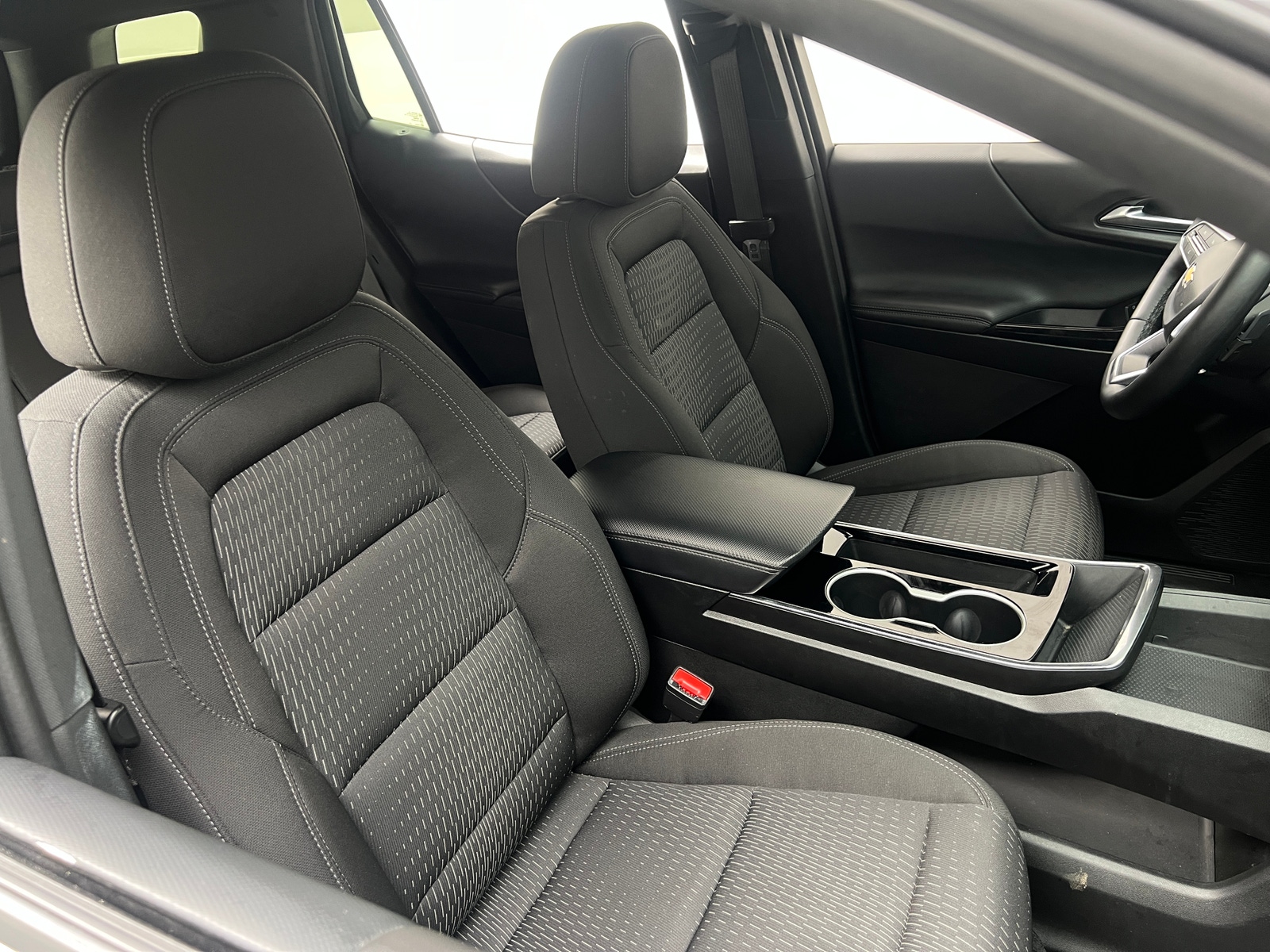 Thumbnail: 2025 Chevrolet Equinox - 2