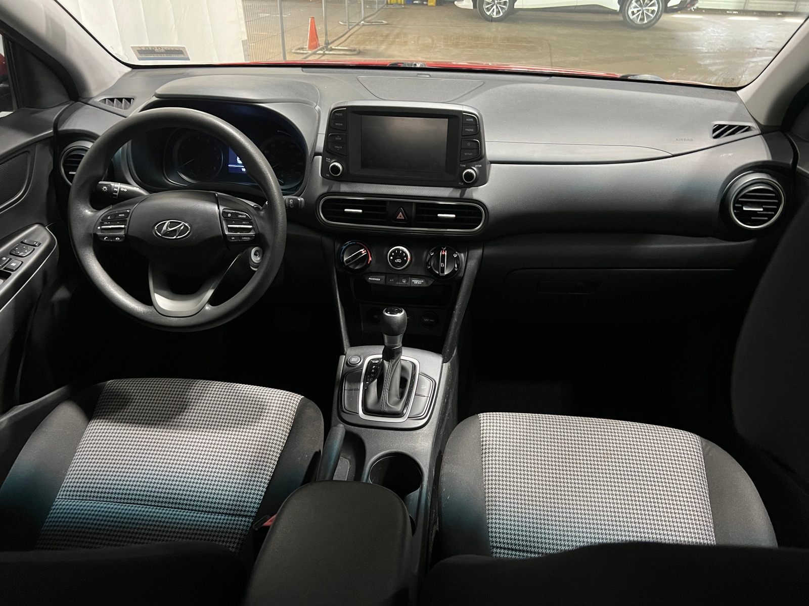 Thumbnail: 2021 Hyundai Kona - 3