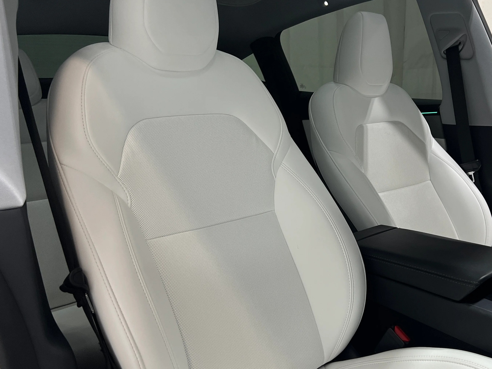 Thumbnail: 2026 Tesla Model Y - 2