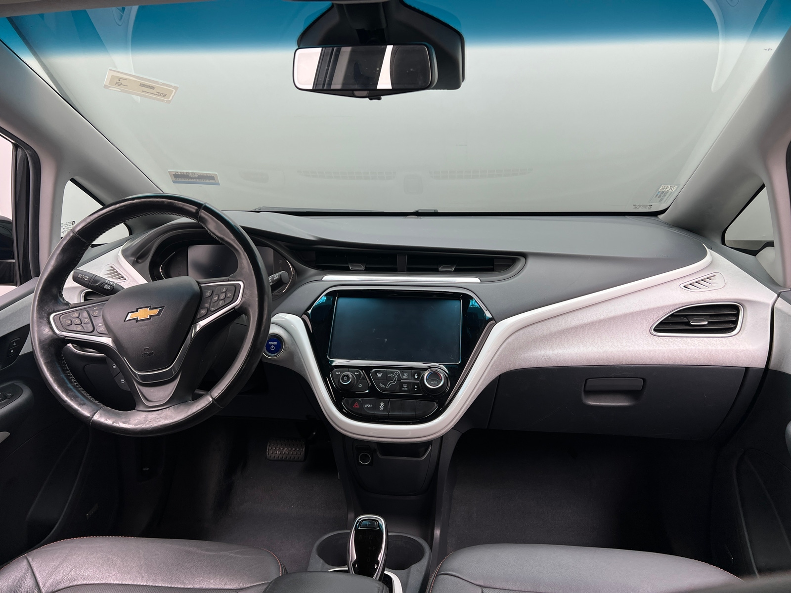 Thumbnail: 2017 Chevrolet Bolt EV - 2