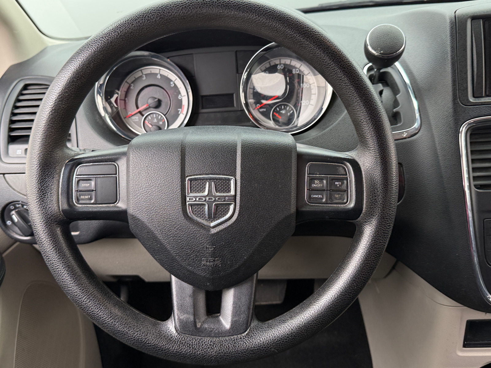 Thumbnail: 2017 Dodge Grand Caravan - 5