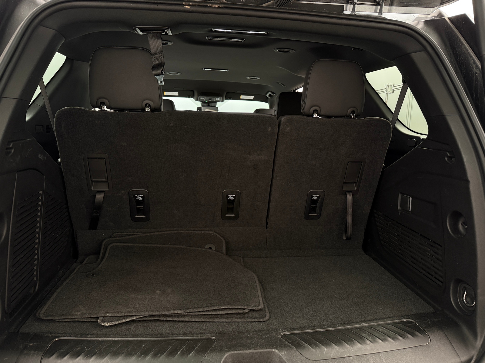 Thumbnail: 2025 Chevrolet Tahoe - 6