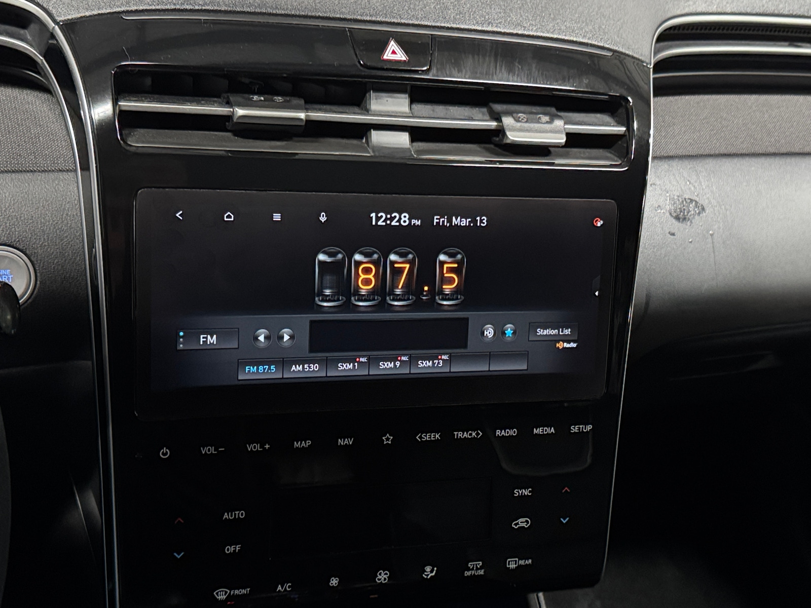 Thumbnail: 2022 Hyundai Tucson - 3