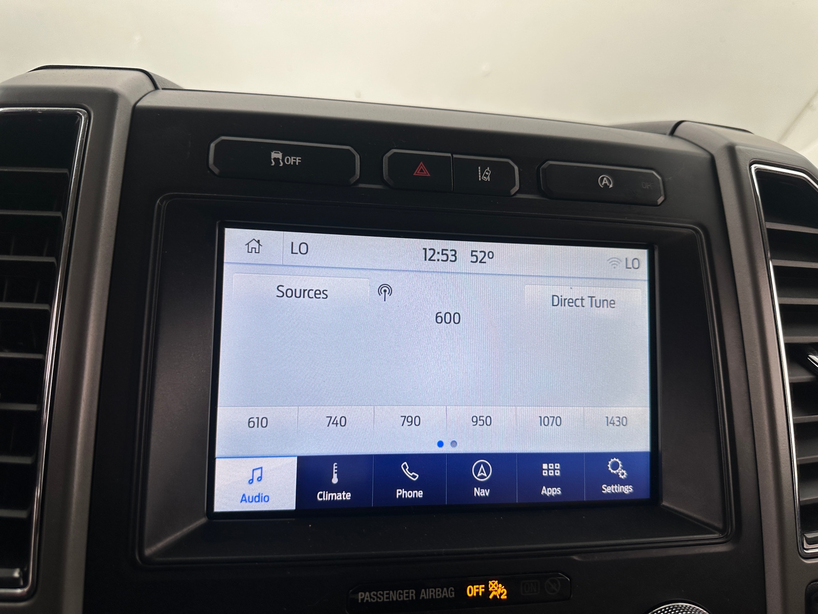 Thumbnail: 2020 Ford Expedition - 3