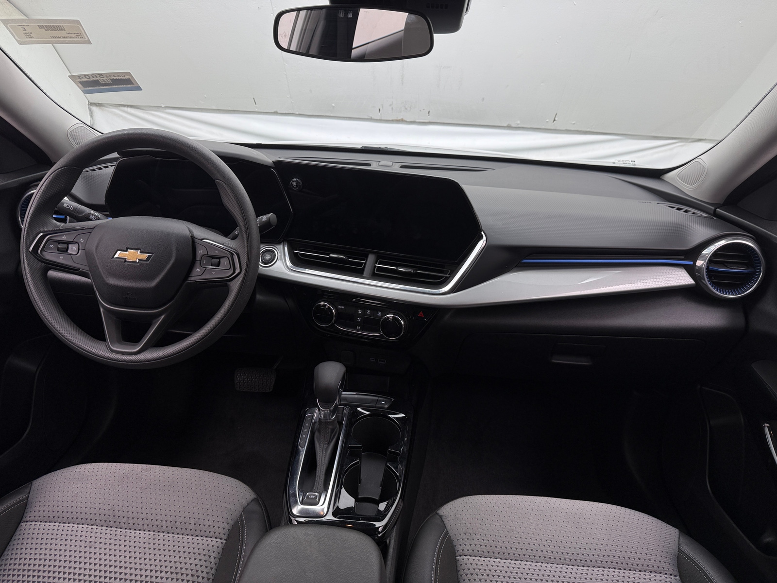 Thumbnail: 2025 Chevrolet Trax - 3