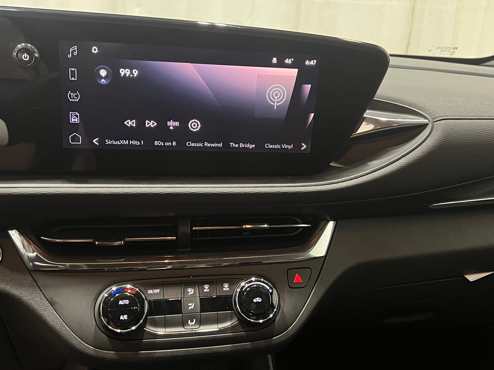 Thumbnail: 2025 Buick Envista - 3