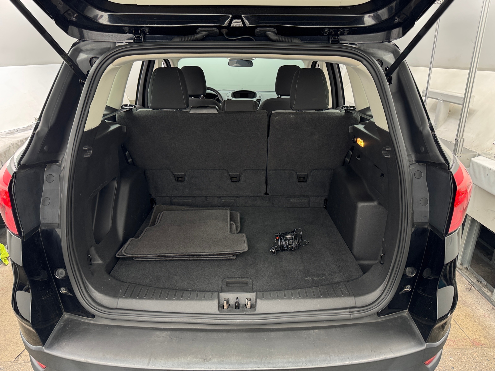 Thumbnail: 2019 Ford Escape - 7