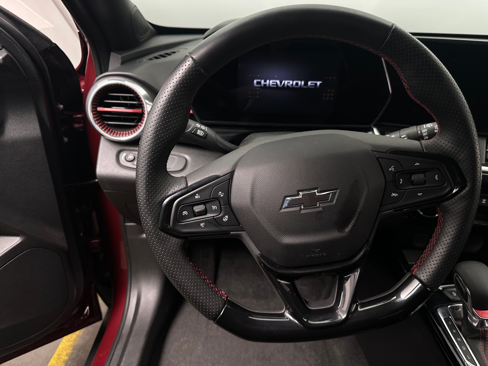 Thumbnail: 2025 Chevrolet Trax - 4