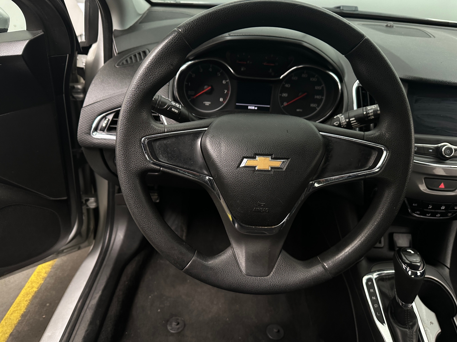Thumbnail: 2019 Chevrolet Cruze - 5